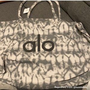 ALO tote never used